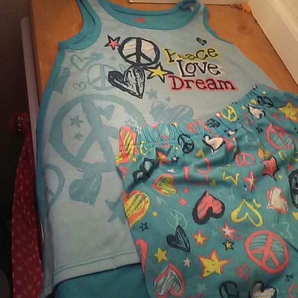 Hanes Other - Tank top and matching shorts